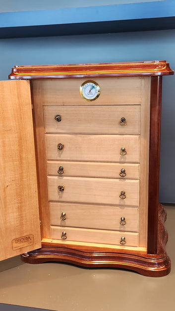 Partagás Front Door Humidor (Carved Leaves)