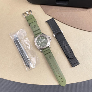 Panerai Luminor Submersible PAM 01055